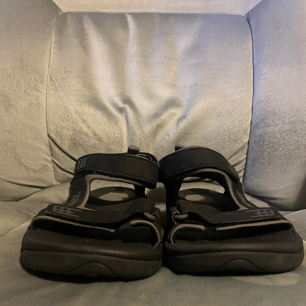 Teva Outdoor Waterproof Flat Sandals Shoc Pad Trail Hiking Sandle size 9 men’s